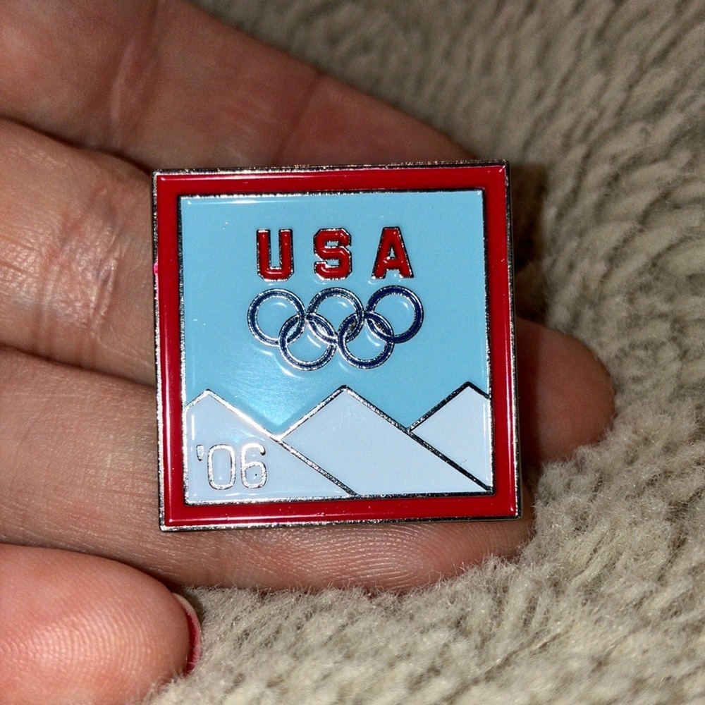 🌈 5 for $10 2006 OLYMPICS PIN
